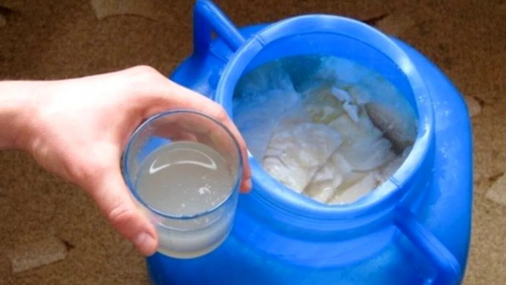 Scapă de 2 kilograme în doar 4 zile. Dieta-minune cu zeamă de varză murată